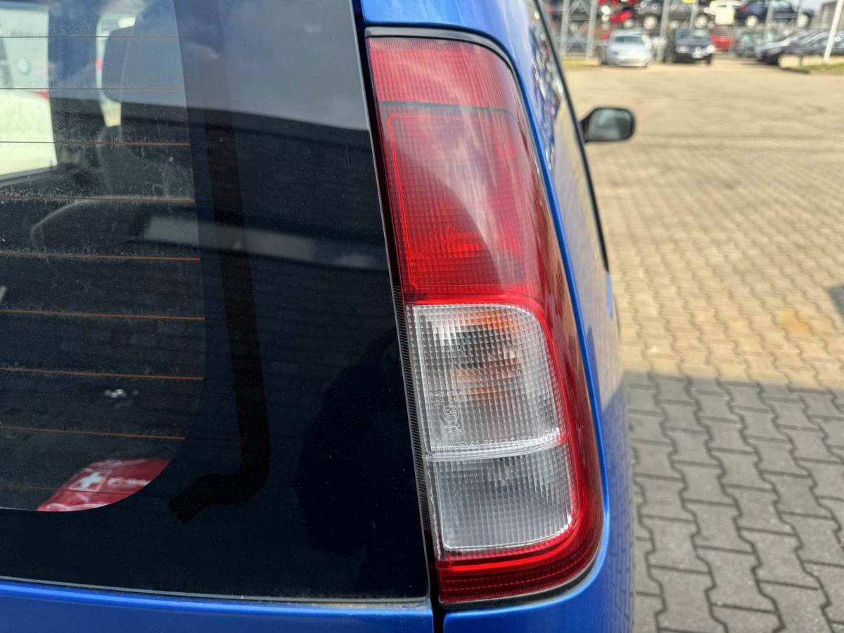 Suzuki Ignis FH original R&uuml;cklicht R&uuml;ckleuchte Schlussleuchte rechts Bj.2003